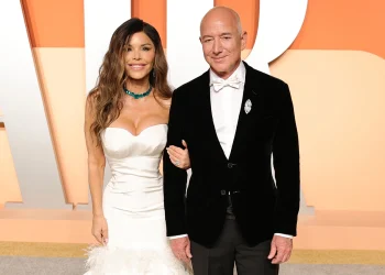 Безос и Санчес