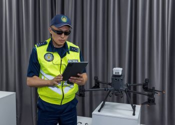 полицейский