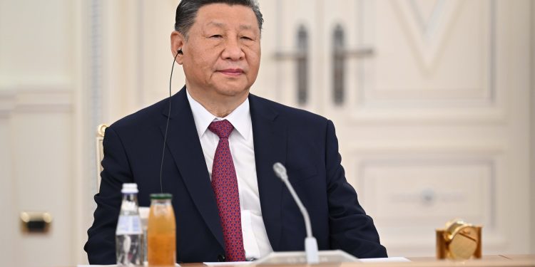 Си Цзиньпин выразил благодарность Токаеву за теплый прием на казахской земле