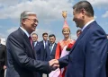 Си Цзиньпин в Астане — как прошёл первый день визита