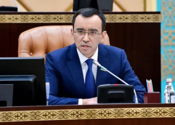 Маулен Ашимбаев