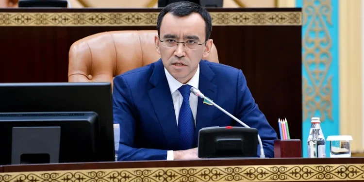 Маулен Ашимбаев