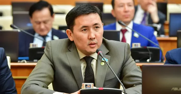 Анас Бакхожаев