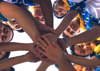 Как в Казахстане поддерживают молодёжь