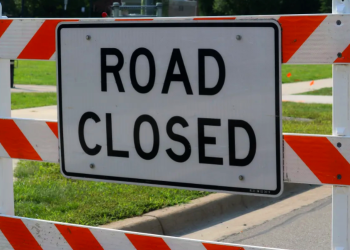 На месяц закрыли в Алматы участок одного из главных проспектов