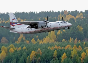 Самолёт с детьми на борту рухнул в России