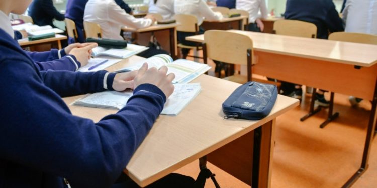 Сколько будут учиться и отдыхать на каникулах школьники в Казахстане