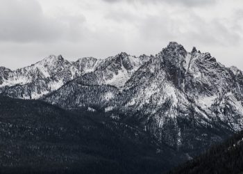 Тело пропавшего 20-летнего парня нашли в горах Алматы