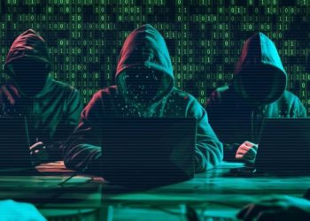 Уголовная ответственность теперь грозит за передачу банковской карты в Казахстане