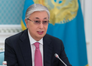 Токаев поздравил оперную певицу Айгерим Алтынбек