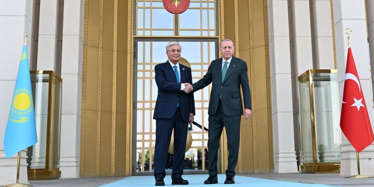 Токаев направил Эрдогану письмо с благодарностью за тёплый приём в Анкаре