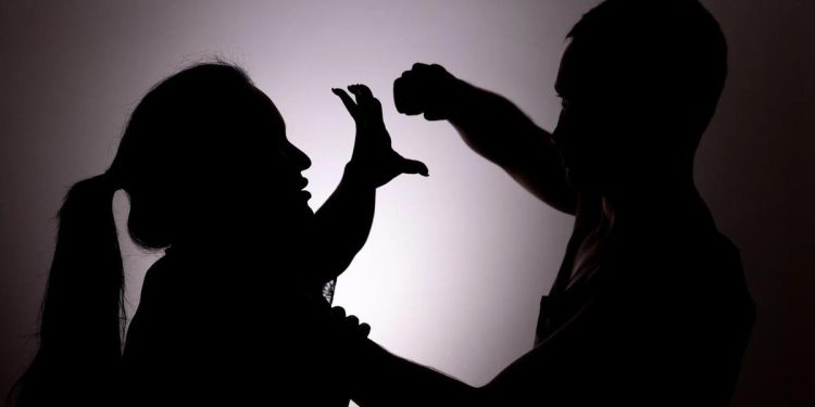 На теле не осталось живого места: мужчина до смерти забил жену в области Жетысу