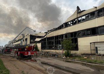 Пожар на рынке в Астане полностью потушили