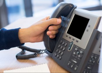 Осуждённым разрешили звонить адвокату и обращаться к врачу, даже если они в изоляторе