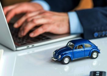 Аферисты оформили на инвалидов и безработных автокредиты на 250 млн тенге