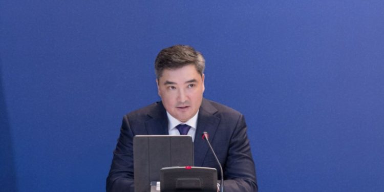 Олжас Бектенов ― о ситуации с Перизат Кайрат: Требуется законодательная корректировка