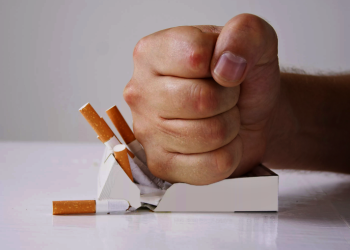 Казахстанцы стали меньше курить?