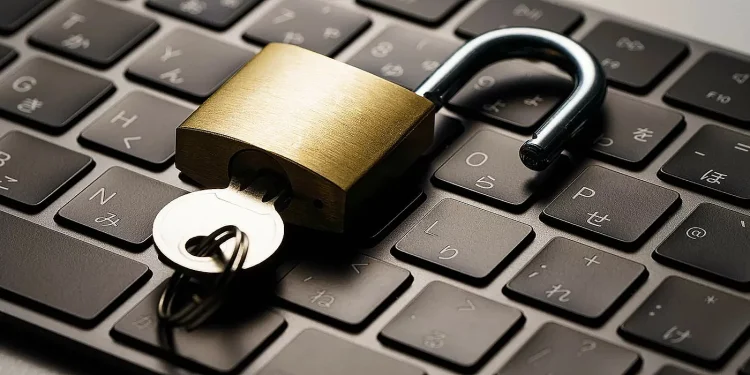 Директоров школ наказали за утечку данных учителей в области Абай 