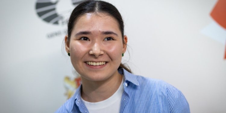 Блестящая игра в FIDE World Cup 2025: Токаев поздравил шахматистку Камалиденову