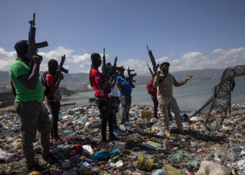 Банды захватили столицу Гаити ― СМИ