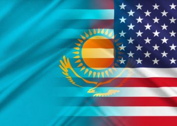 Полиция Астаны показала момент «побоев» в отношении Перизат Кайрат