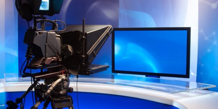 Телеканалы и радиостанции отключат в Казахстане