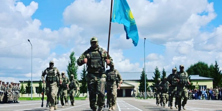 Токаев подписал закон об изменениях по воинской службе и военно-патриотическому воспитанию