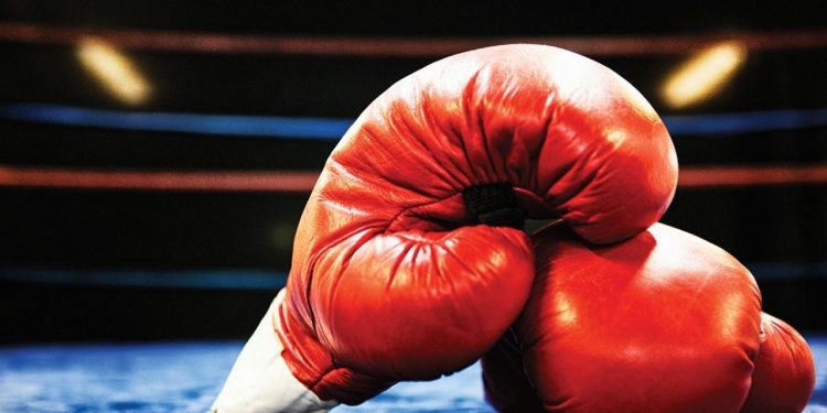 Аккалыков завоевал седьмую золотую медаль для Казахстана на ЭКМ по боксу