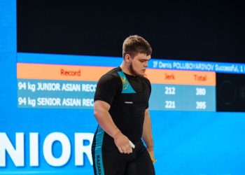 Казахстанец установил рекорд и победил на Чемпионате Азии по тяжёлой атлетике