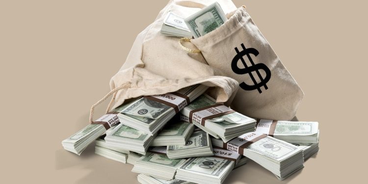 Сколько стоит доллар в обменниках после нового скачка?