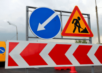 Водителей в Алматы предупредили об ограничении движения на двух улицах