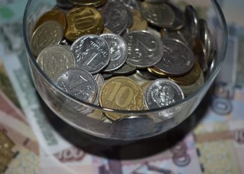 Казахстанцам больше не нужны российские рубли?