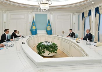 Казахстан и Швейцария займутся повышением доверия к нацвалютам