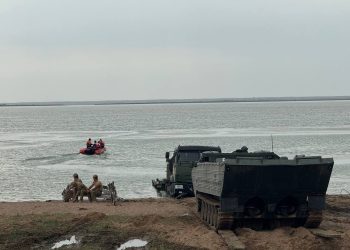 Фрагменты пропавшего в Алматинской области вертолёта идентифицируют в Минобороны
