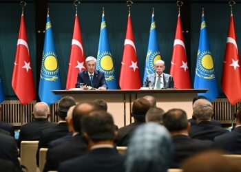 Президенты Казахстана и Турции выступили на брифинге по итогам переговоров