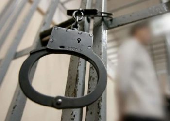 В Шымкенте задержали полицейских за взятку в 6 миллионов тенге