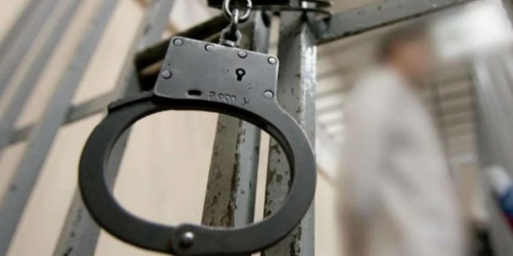 В Шымкенте задержали полицейских за взятку в 6 миллионов тенге