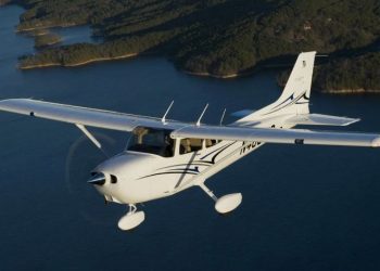 В Казахстане приостановили работу двух авиакомпаний после крушения легкомоторных самолётов