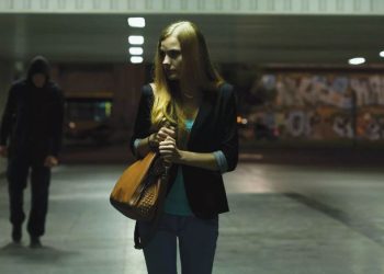 В Казахстане ввели уголовную ответственность за сталкинг