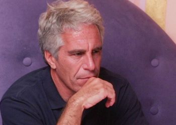 Списка клиентов Джеффри Эпштейна не существует…