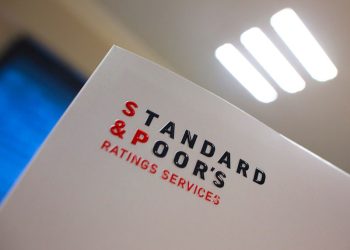 Агентство S&P улучшило прогноз Казахстана со стабильного на позитивный, подтвердив рейтинг на уровне «BBB-»