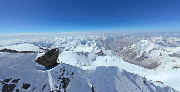 Глава Следственного комитета РФ дал распоряжения по спасению альпинистки в Кыргызстане