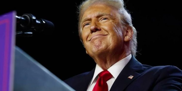 Дональд Трамп и Роберт Кеннеди-младший заставили уволиться главу Центров по контролю и профилактике заболеваний