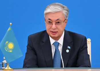 Токаев поздравил президента Кыргызстана и премьера Малайзии