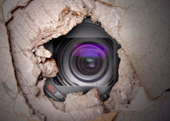 В Китае разгорается скандал из-за скрытых съёмок женщин