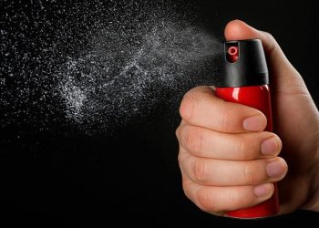 “Неадекватная пара”: мужчина пострадал от нападения с перцовым баллоном в Уральске (ВИДЕО)