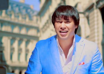 В авиакомпании FlyArystan прокомментировали скандал с певцом Беркутом