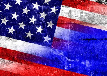 Встреча Трампа и Путина: официальные лица прибывают на Аляску