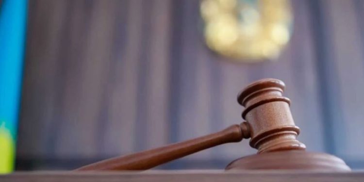 Суд подтвердил отцовство: аким Мангистауской области будет платить алименты внебрачному ребёнку