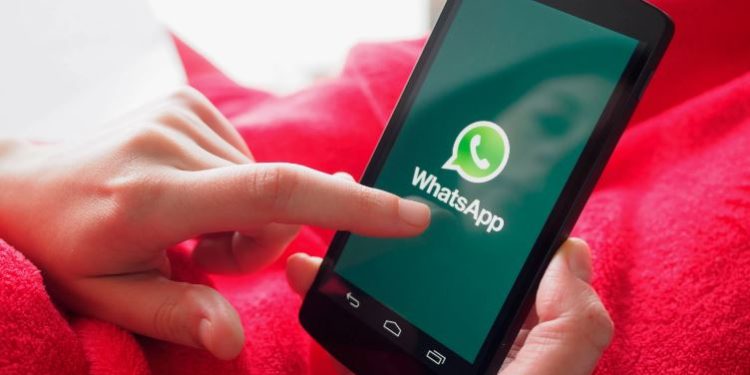 Подростки сдавали WhatsApp-аккаунты мошенникам за 30 долларов в день
